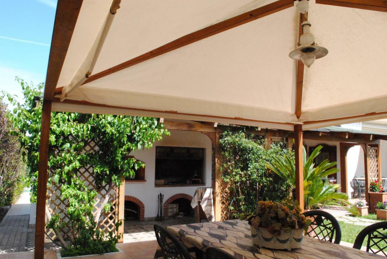 Villa Regina B&B Nettuno Exteriér fotografie