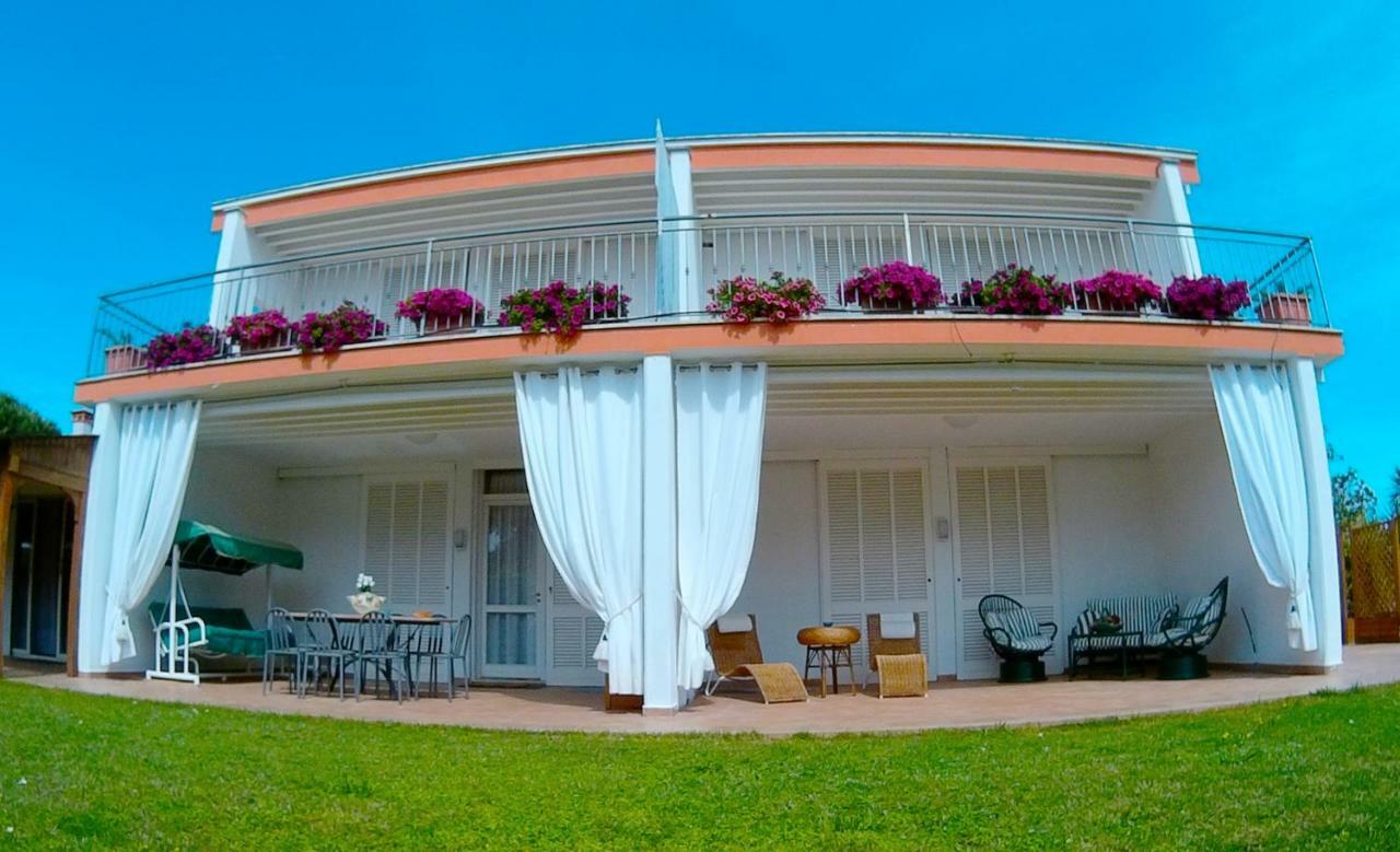 Villa Regina B&B Nettuno Exteriér fotografie