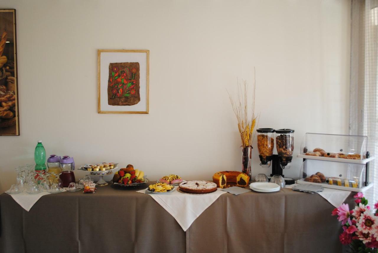 Villa Regina B&B Nettuno Exteriér fotografie